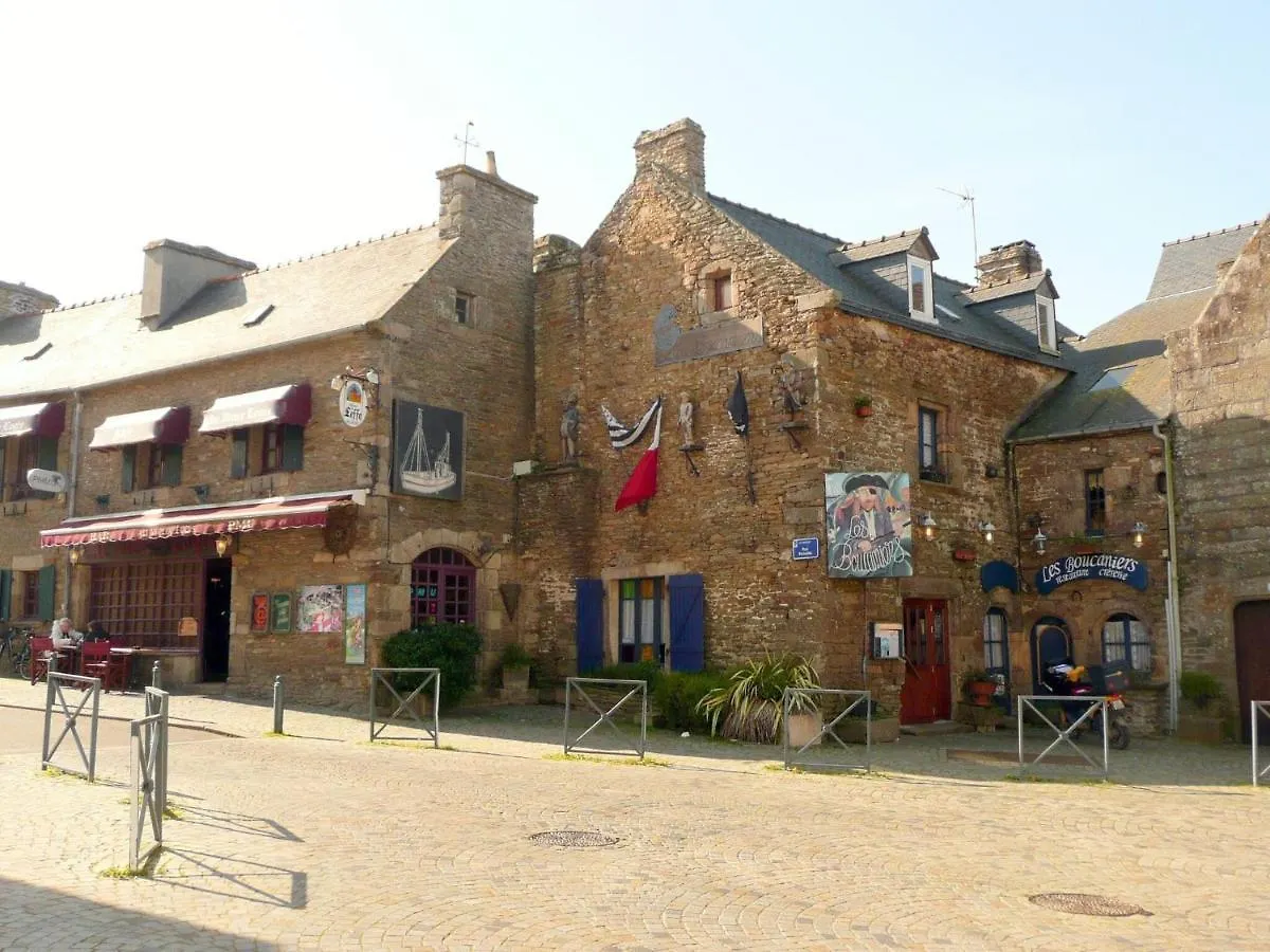 Single Storey Holiday Home In Plouarzel France